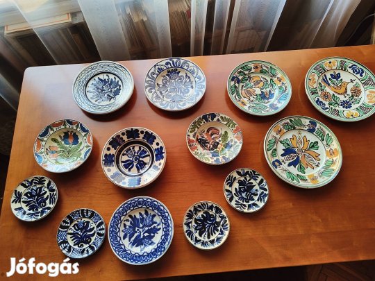 Korondi kerámia gyűjtemény 13 db tányér 
