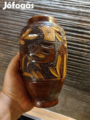 Korondi madaras váza