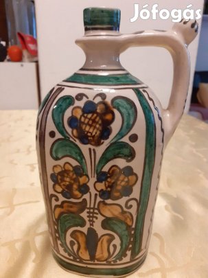 Korondi népművészeti kancsó