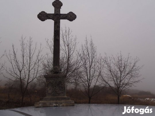 Korpusz ,restaurálásra szoruló, Tapolcán eladó