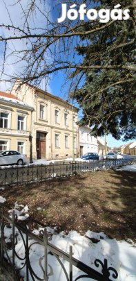Kőszeg belvárosában polgári jellegű lakóépület eladó