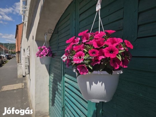 Kőszegi 64 nm-es lakás eladó