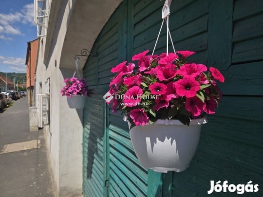 Kőszegi eladó 64 nm-es lakás