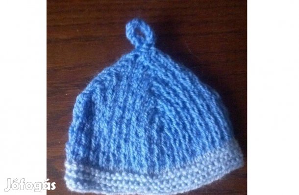 Kötött bébi sapka eladó