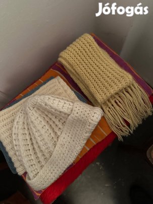 Kötött sapka és sálak