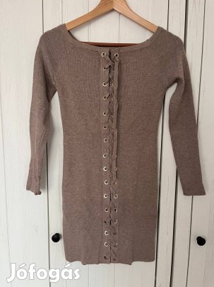 Kötött tunika űjszerű