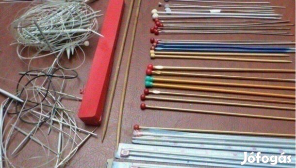 Kötötű körkötőtű gyűjtemény