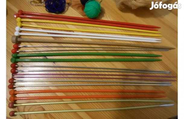 Kötőtűk fém és műanyag