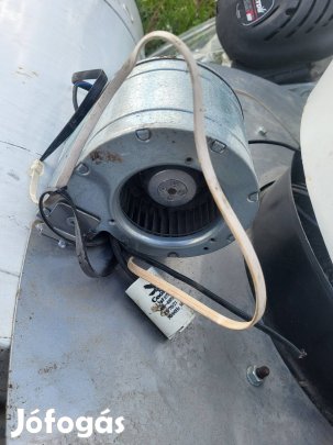 Kovács tűzhely eladó.