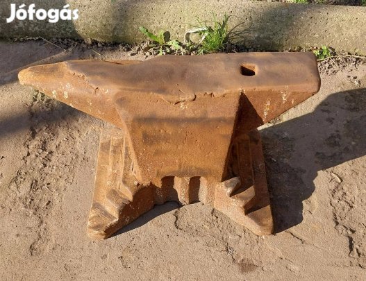 Kovács üllő 72 Kg