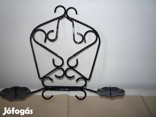 Kovácsolt vas jellegű fali gyertyatartó