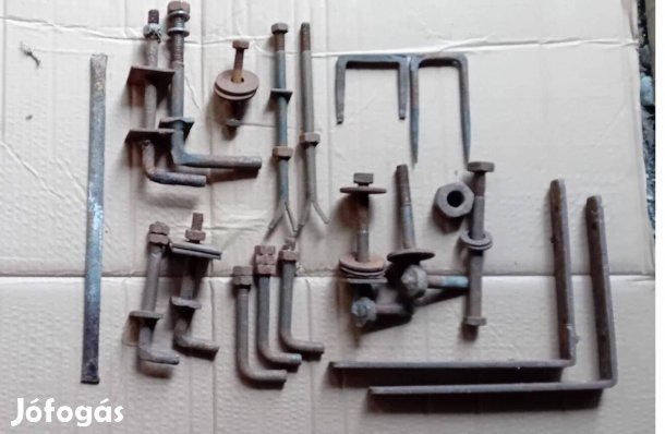 Kovácsolt vas kapu sarokvas pinceajtó pánt retro régiség szett