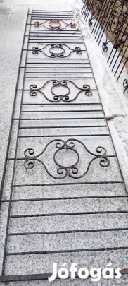 Kovácsolt vas kerités