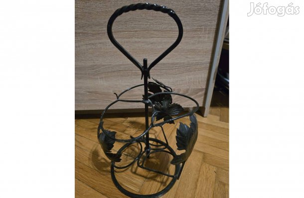 Kovácsoltvas 3 részes bortartó