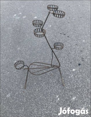 Kovácsoltvas Virágtartó állvány hegesztetett (retro)