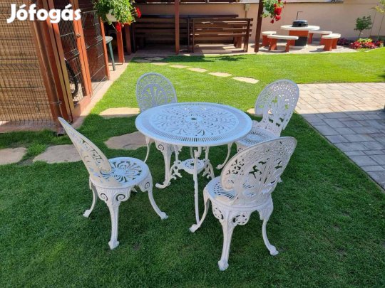 Kovácsoltvas asztalok székek eladóak