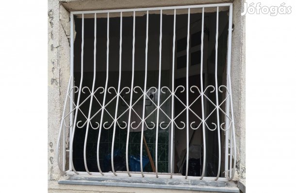 Kovácsoltvas biztonsági rács (125x120)