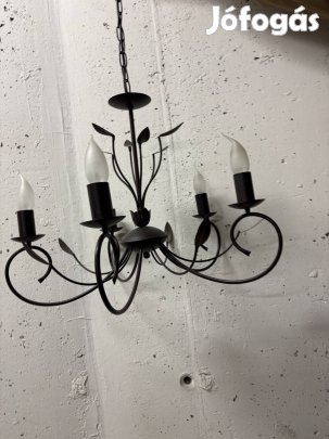 Kovácsoltvas csillár