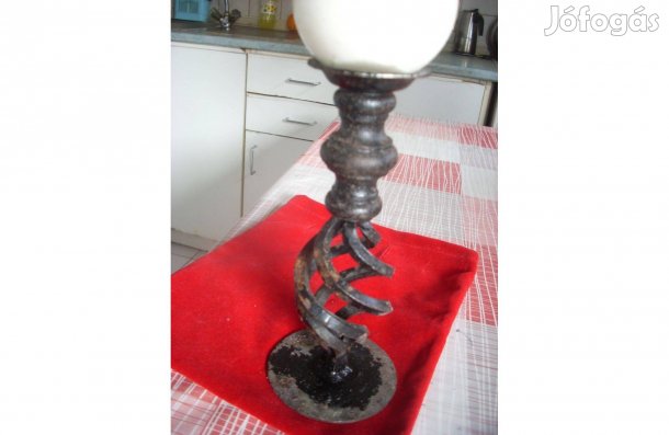Kovácsoltvas egyedi gyertyatartó 25cm