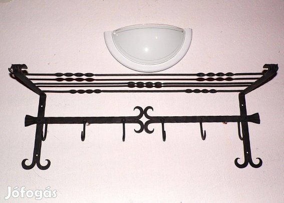 Kovácsoltvas fogas kalaptartóval, egyedi darab, kifogástalan állapotb