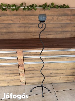 Kovácsoltvas gyertyatartó 140cm