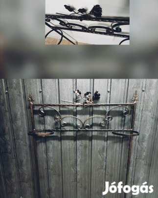 Kovácsoltvas jellegű Rózsás koszorú tartó állvány GLS