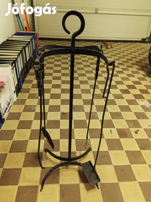 Kovácsoltvas kandalló barbecue kályha tűzhely vaseszközök