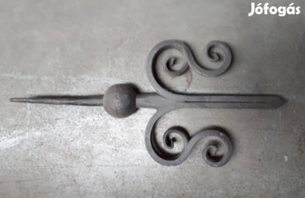 Kovácsoltvas kapu csúcsdísz Új! Kézi Kovácsolás