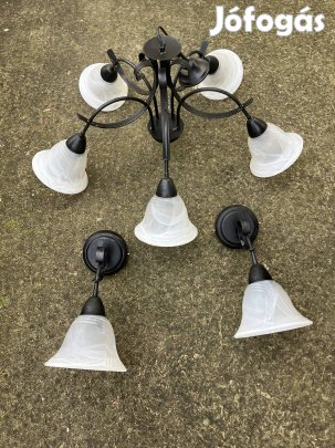 Kovácsoltvas lámpa