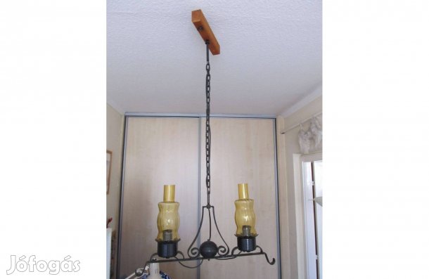 Kovácsoltvas lámpa sárga cilinderekkel