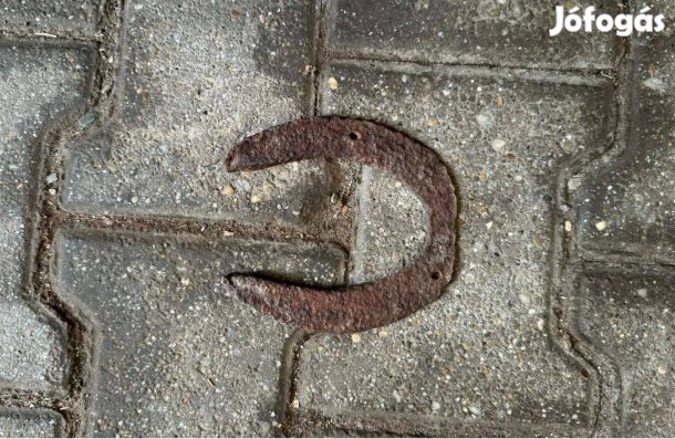 Kovácsoltvas patkó