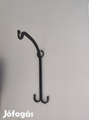 Kovácsoltvas virágtartó 3db falra szerelhető