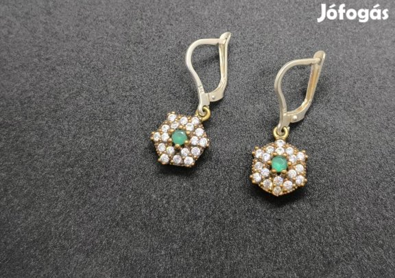 Kövekkel ezüst fülbevaló 