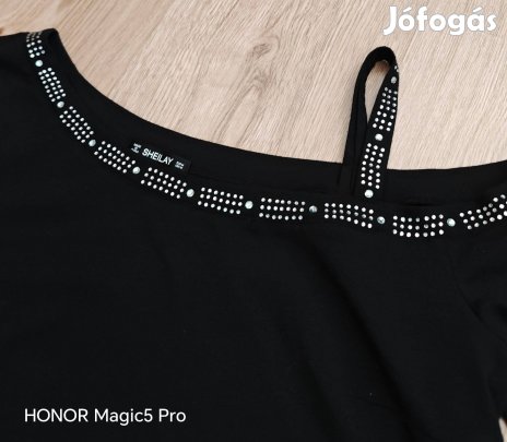 Köves női fekete felsőrész