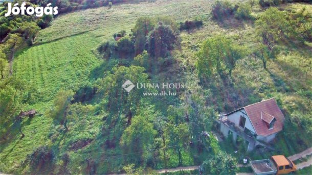 Köveskáli eladó 2589 nm-es telek