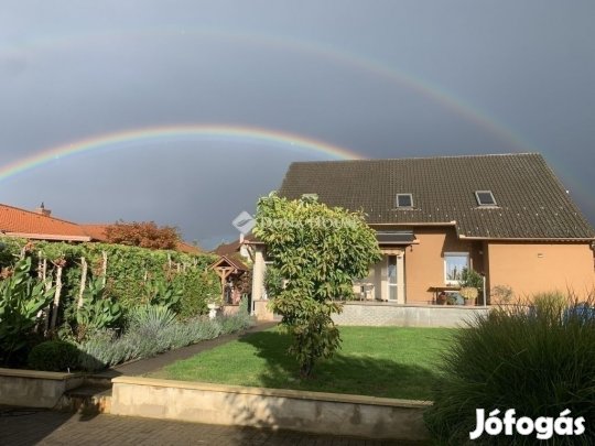 Kozármislenyi 183 nm-es ház eladó