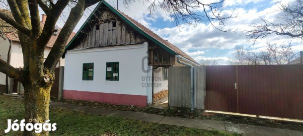Közel 100 éves parasztház új történetre vár Csanádpalotán
