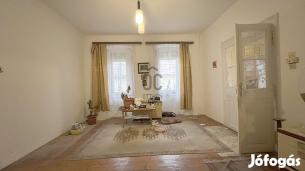 Közel a Dunához eladó családi ház Pakson