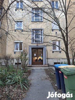 Közel az Örs vezér teréhez, csendes utcában 36 nm-es lakás