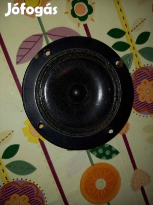 Közép-magas hangszóró