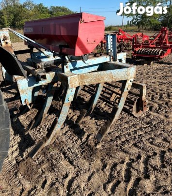 Közép mely lázító