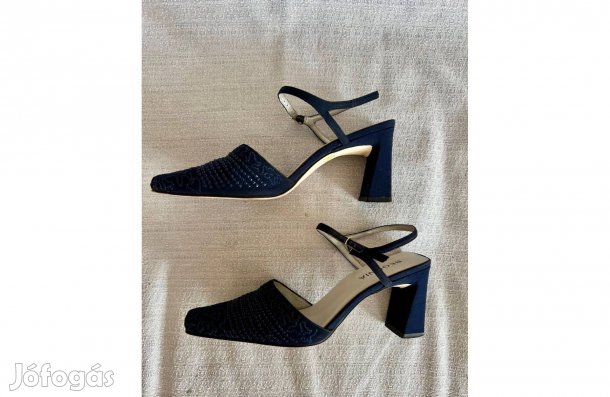 Középkorú hölgyek kényelmes alkalmi szandálja, 38, új