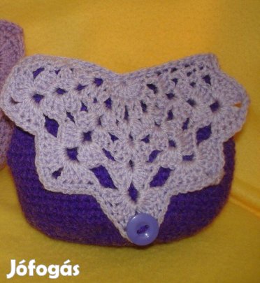 Kozmetikai táska neszesszer horgolt