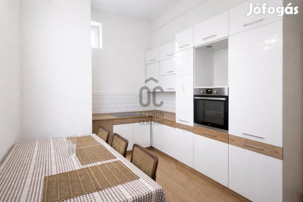 Központi elhelyezkedés, élhető méret, biztos érték