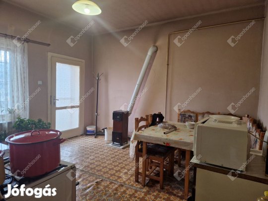 Kreatív új tulajdonosát várja!