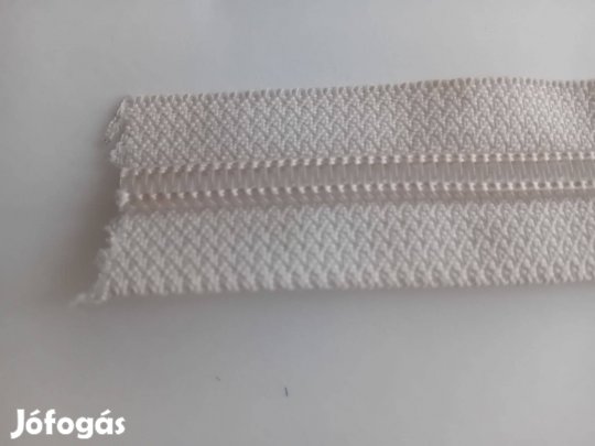Krémszínű cipzár, új, folyóméterben