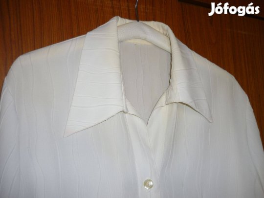 Krémszínű hosszú ujjú blúz 44-es méret
