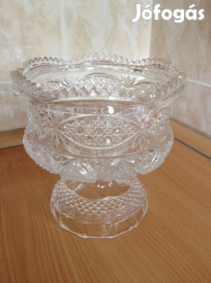 Kristály dísztárgy 19x19cm