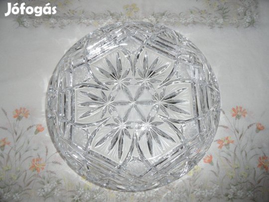 Kristály tál, asztalközép