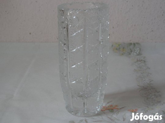 Kristály váza ( 16 cm. )